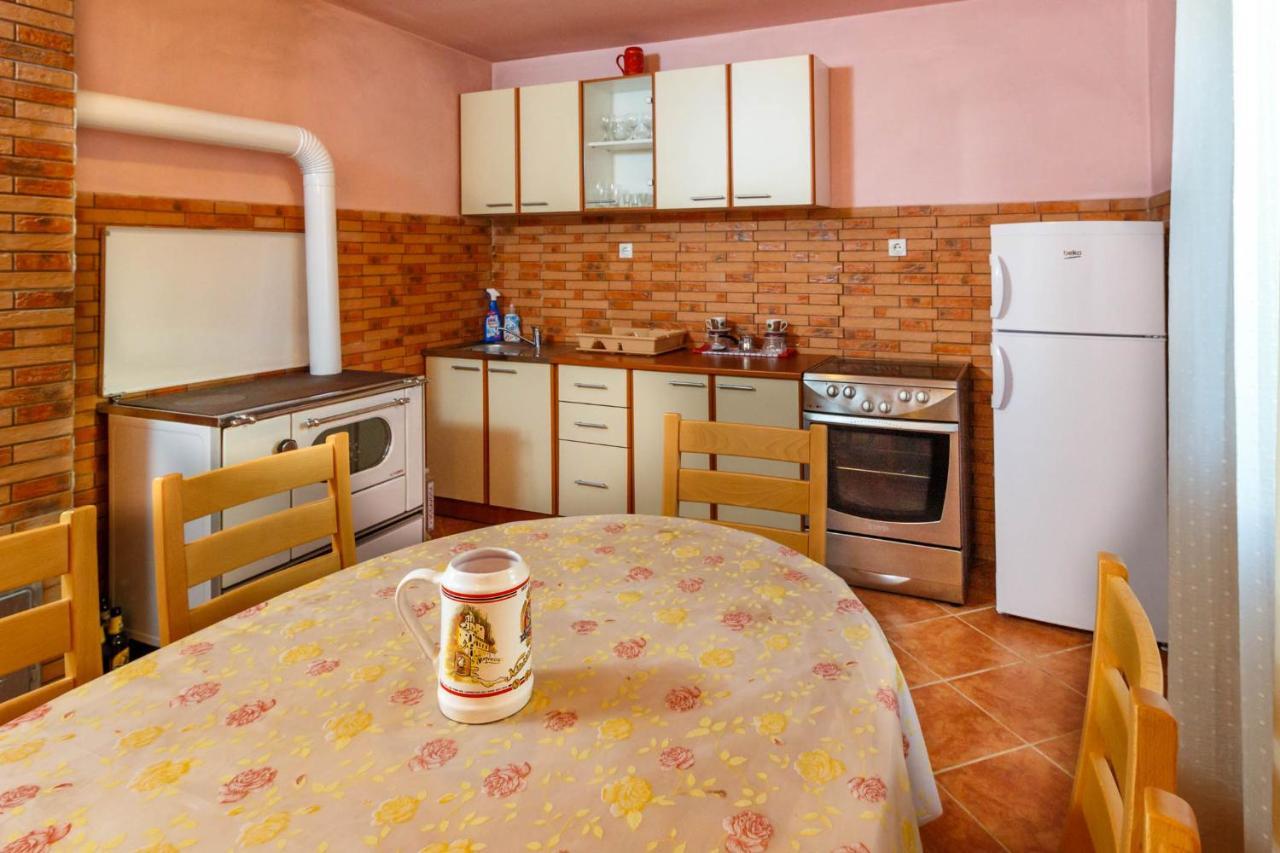 Guesthouse Wolf Zabljak  Bagian luar foto