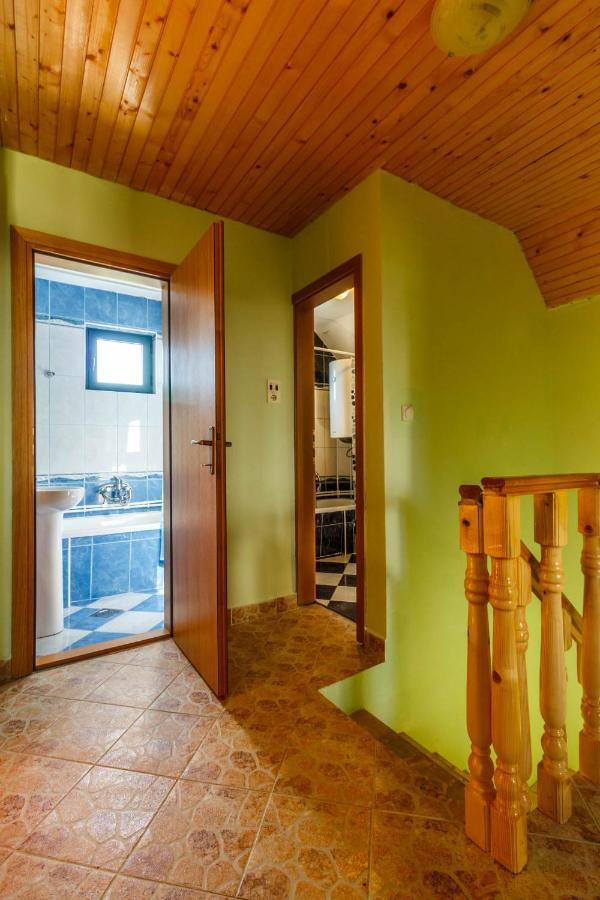Guesthouse Wolf Zabljak  Bagian luar foto