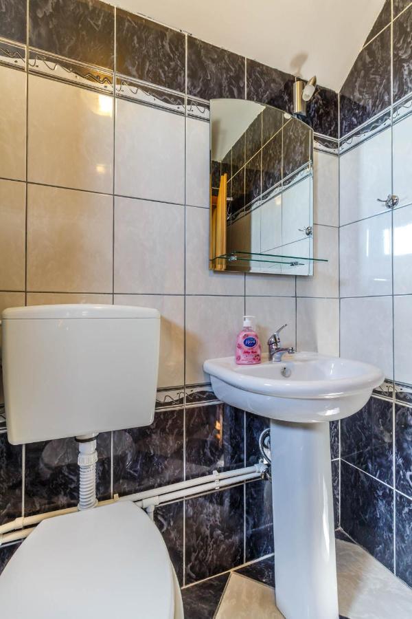Guesthouse Wolf Zabljak  Bagian luar foto