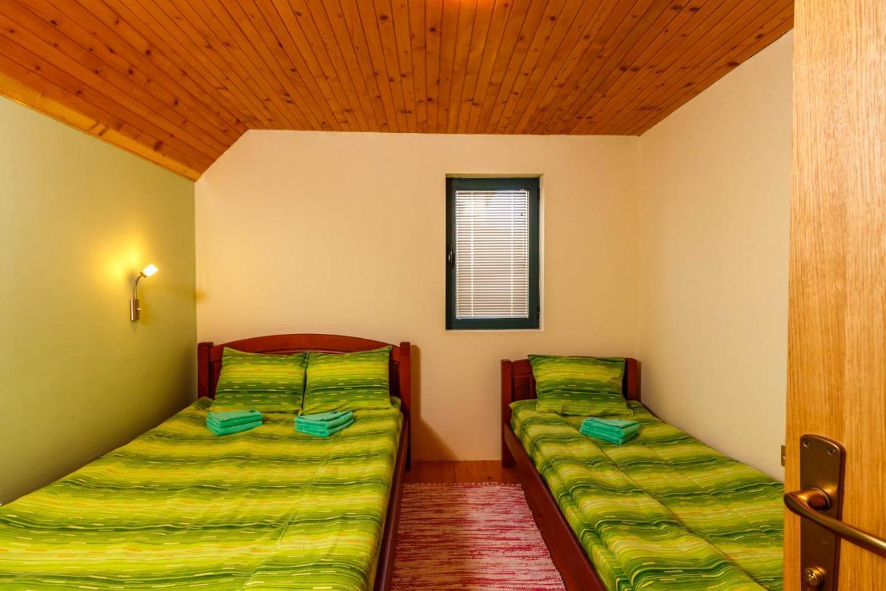 Guesthouse Wolf Zabljak  Bagian luar foto