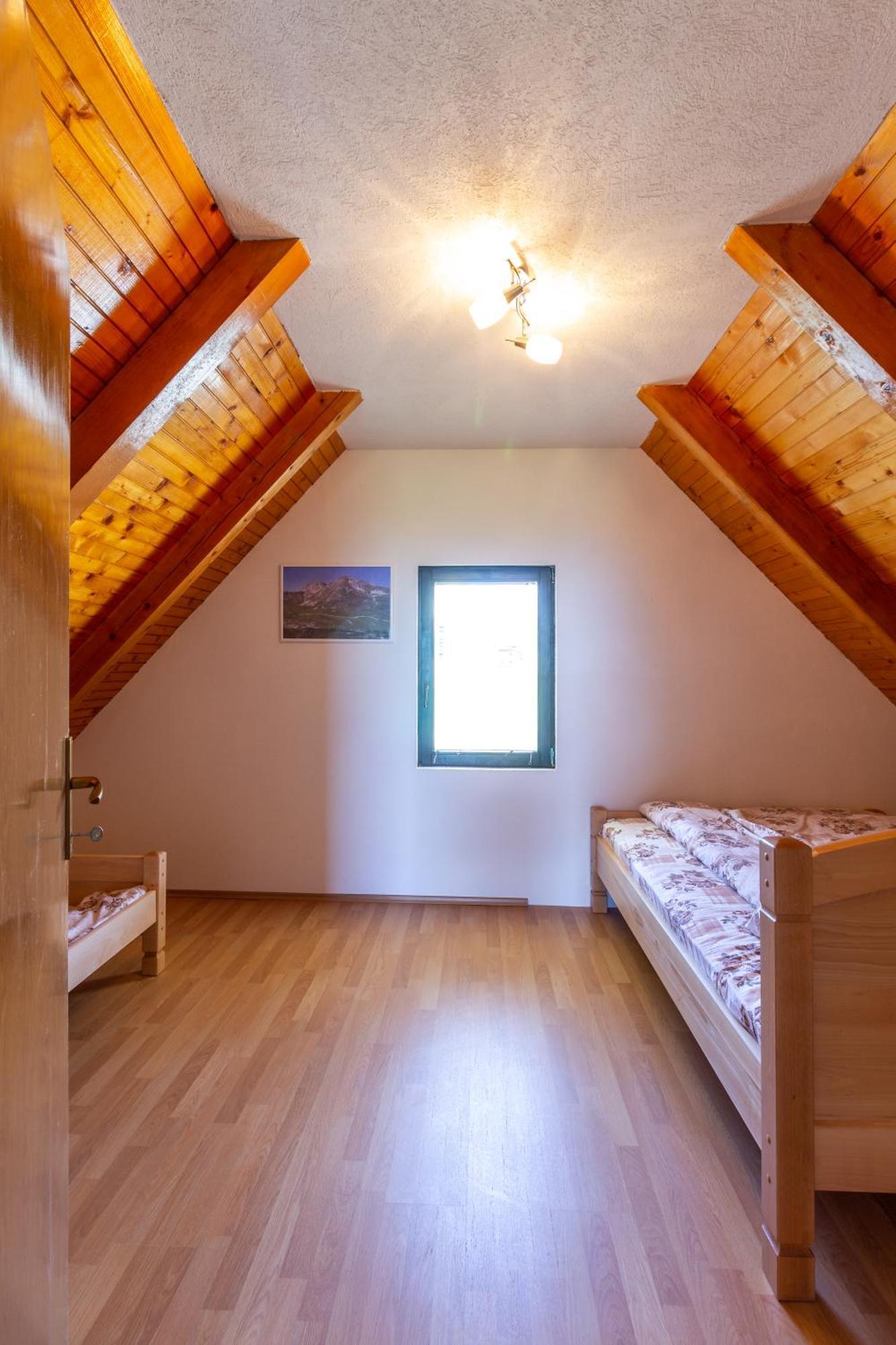 Guesthouse Wolf Zabljak  Bagian luar foto