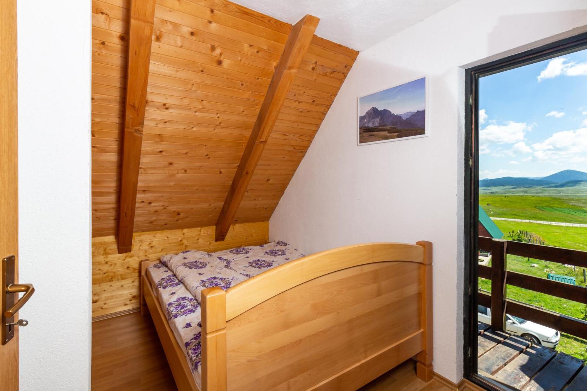 Guesthouse Wolf Zabljak  Bagian luar foto
