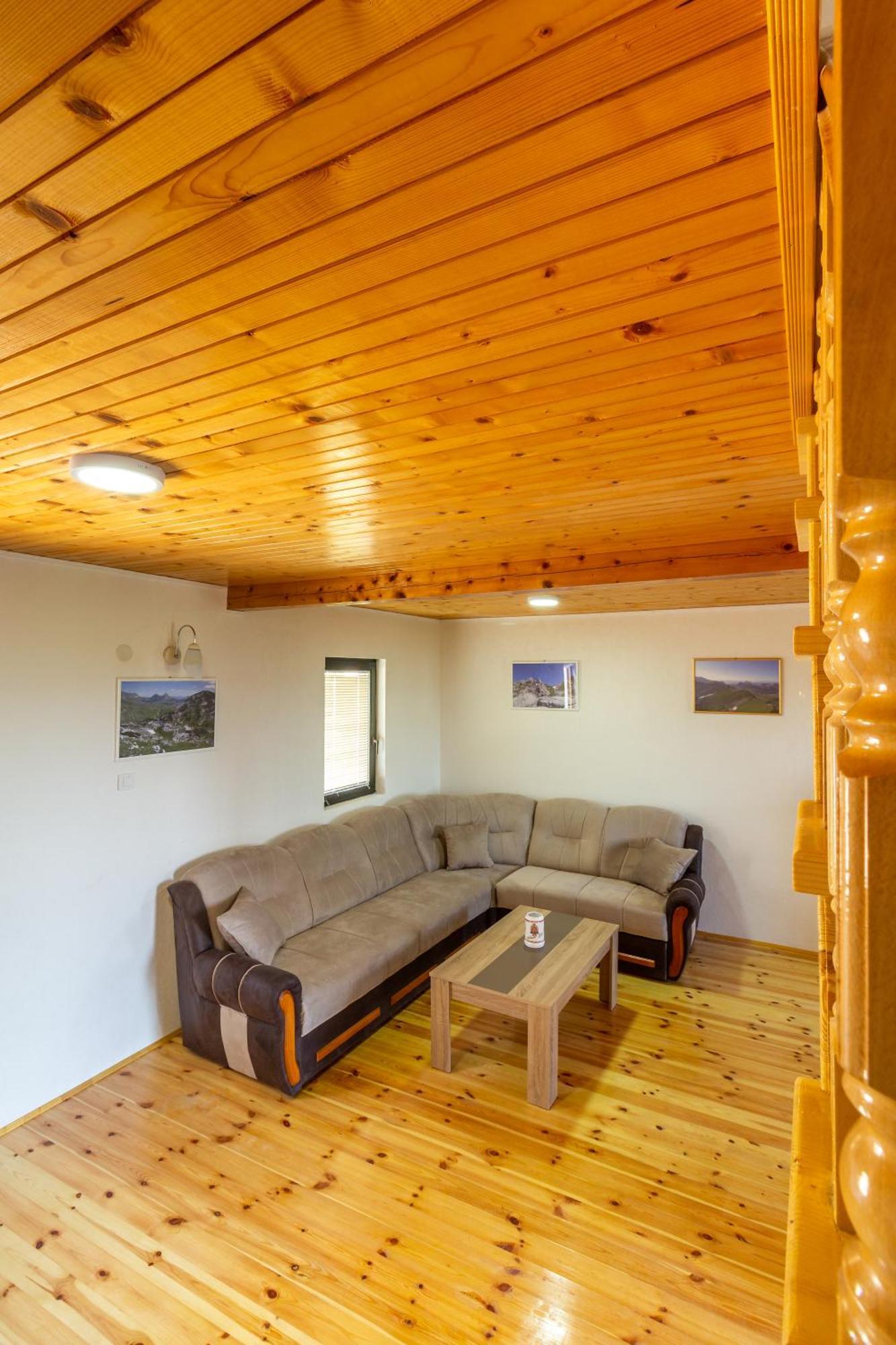 Guesthouse Wolf Zabljak  Bagian luar foto